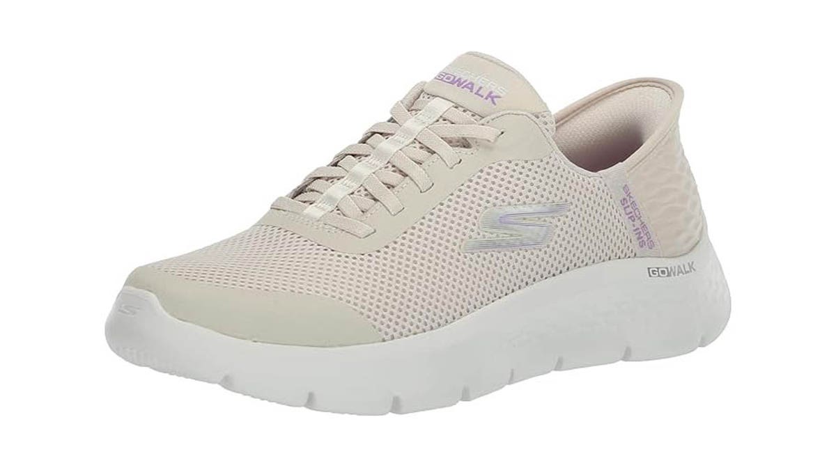 Skechers can keep up with any walking routine.?