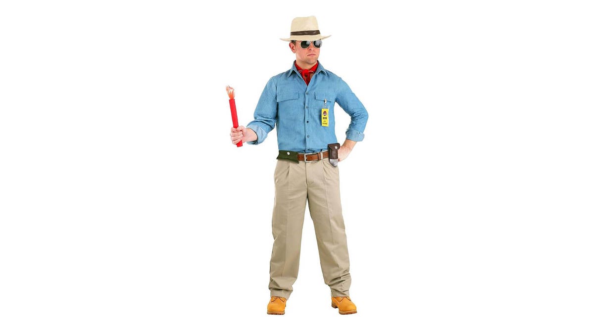 Dinosaur lovers will get everything they need to go as Dr. Grant. 