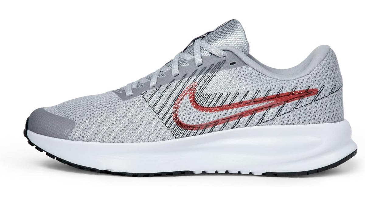 Keep your feet dry and comfortable during fall runs.?