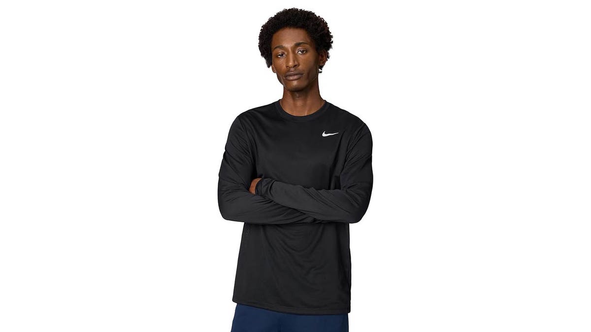 Stay comfortable during all your runs with long-sleeve, sweat-wicking shirts.?