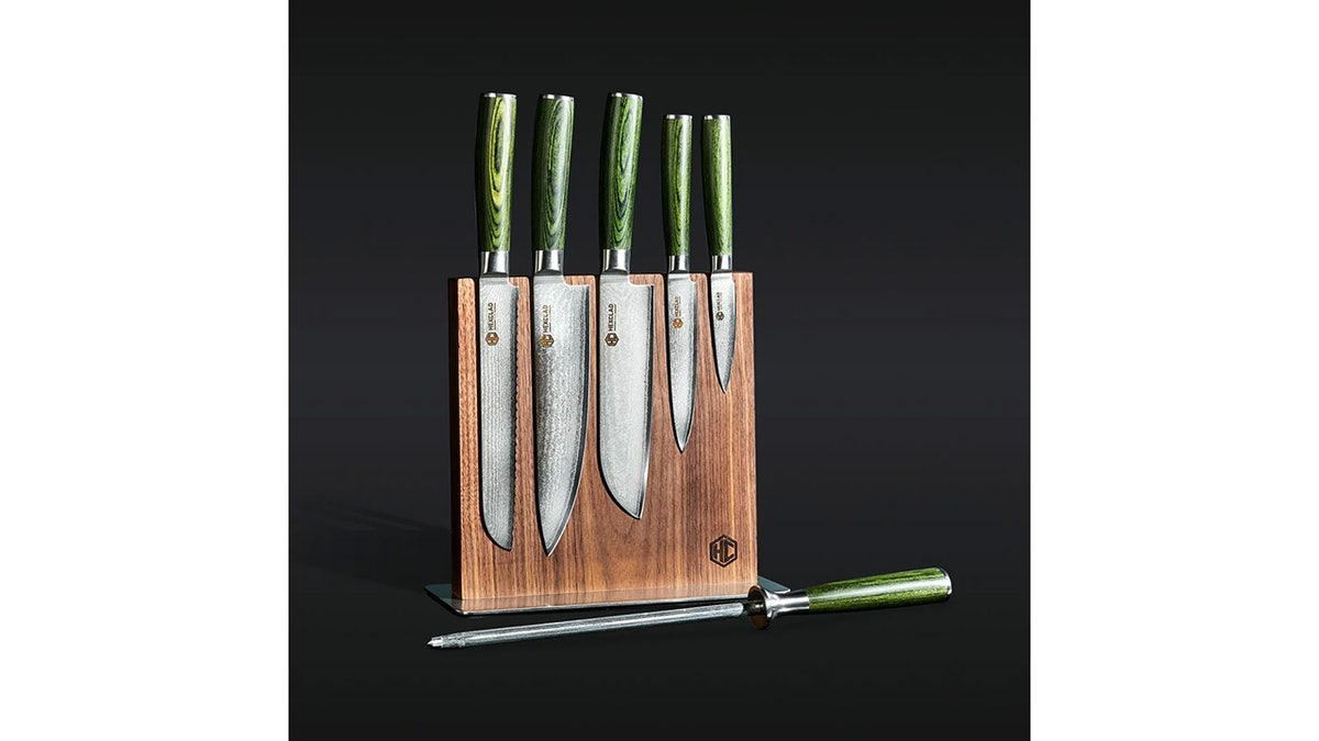 This set includes all the knives you’ll need to get started in the kitchen.