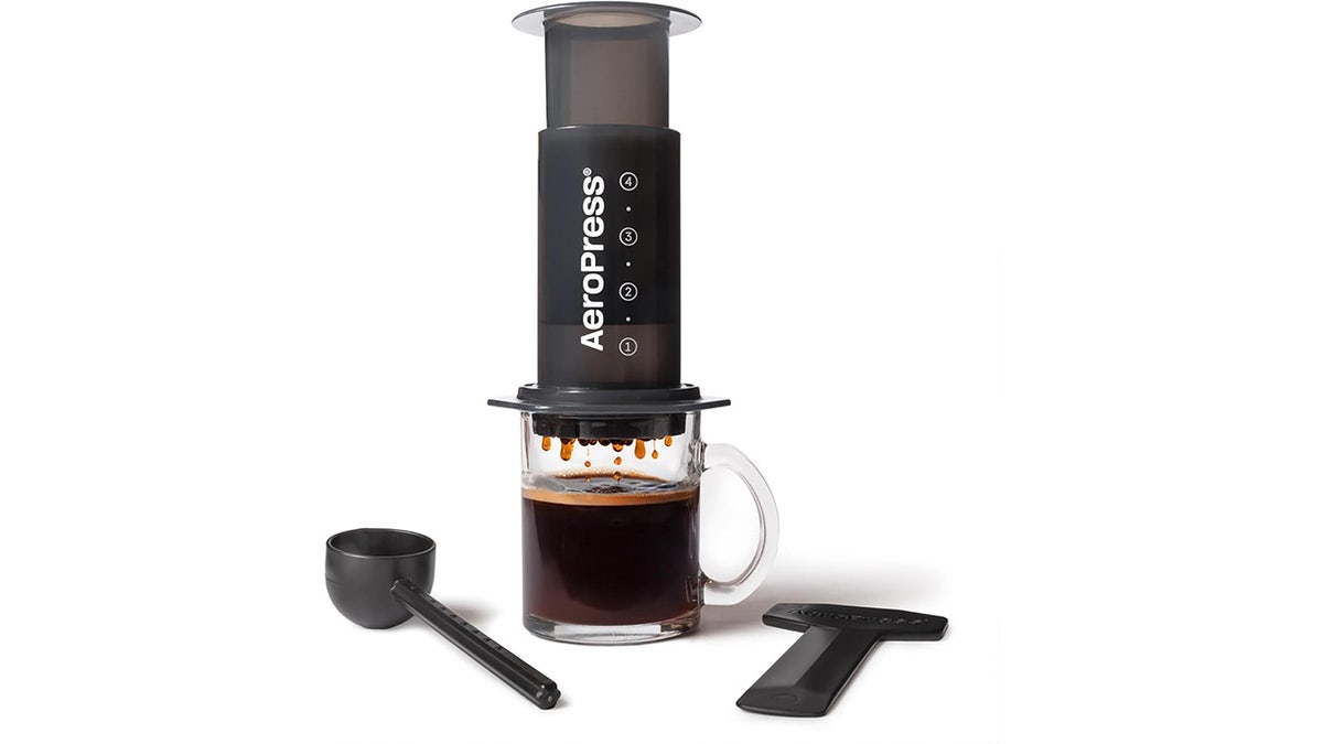 Write a cup of sweet coffee by adding water. 