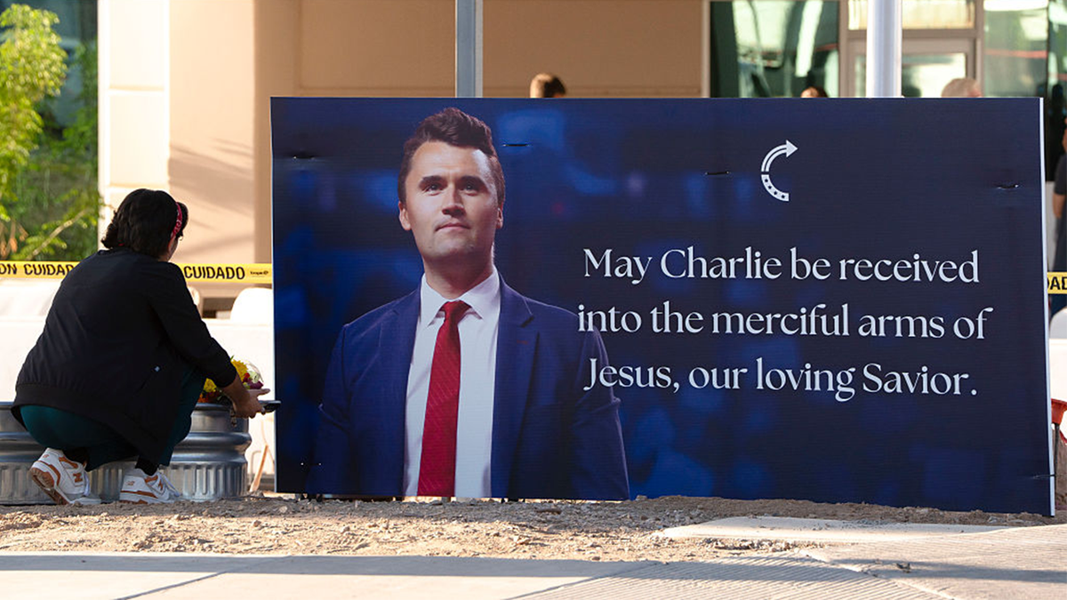 Arizona mourning turning point US founder Charlie Kirk