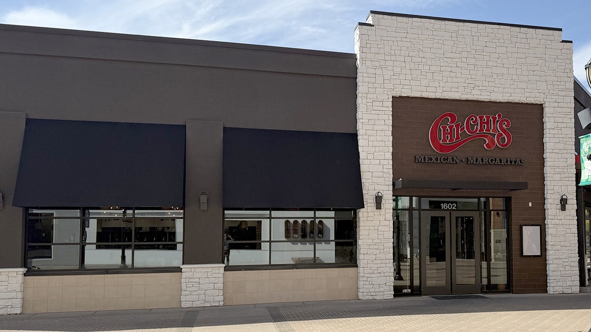 The outer part of the Mexican Chi-CI restaurant appears.