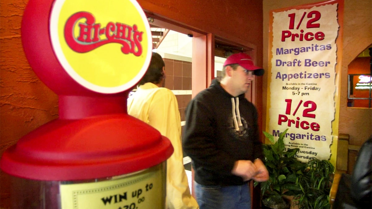 The customer enters the Mexican Chi-CI Restaurant.