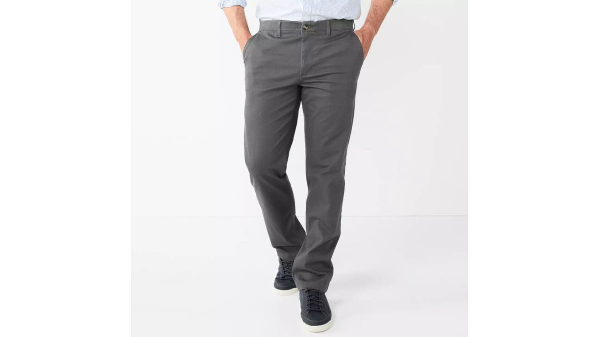 Look good while staying comfortable in these chinos.