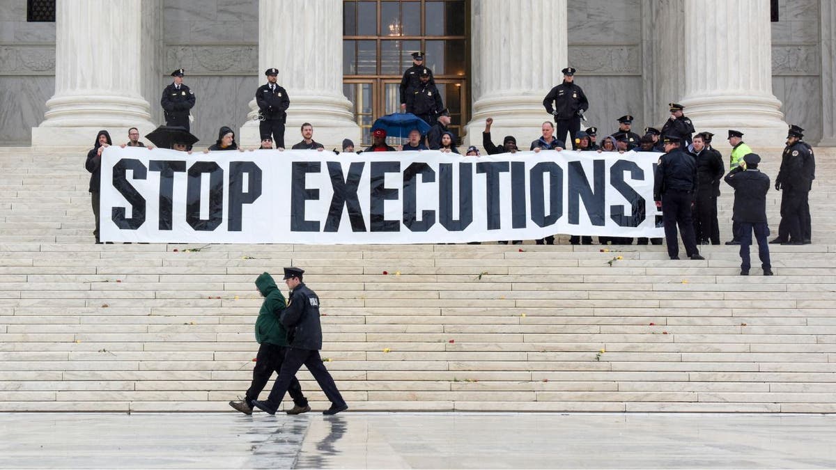 Death penalty demonstrators appear in Washington