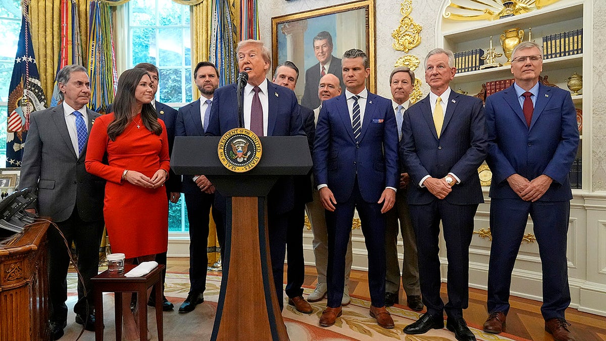 Trump references Alabama’s stunning defeat in Space Command announcement as Tuberville gloats about Auburn  at george magazine