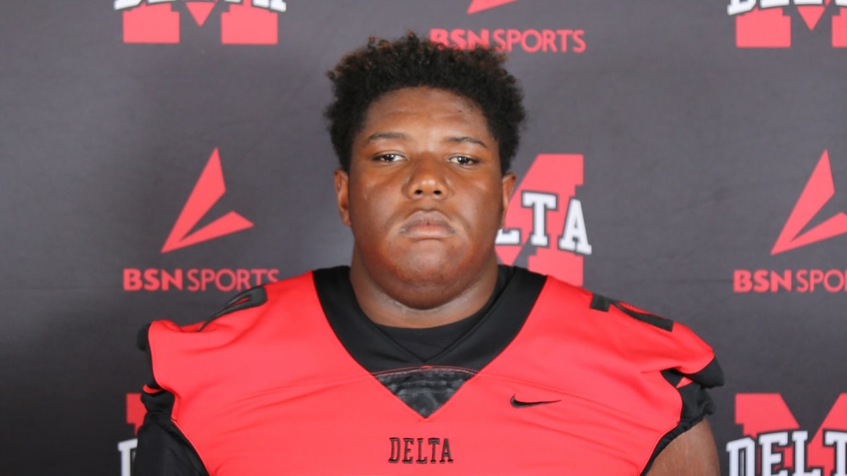 Community College football player Emanuell Cooks