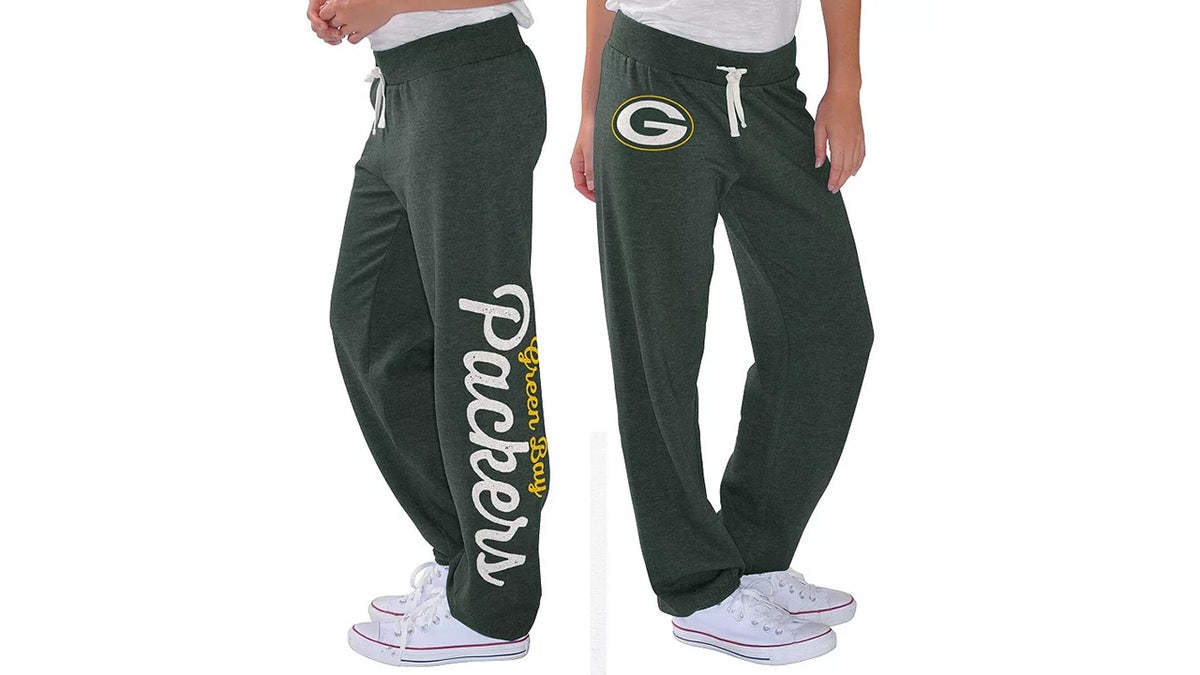 These fleece pants double as pajama bottoms. 