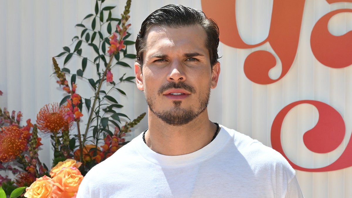 Gleb Savchenko red carpet
