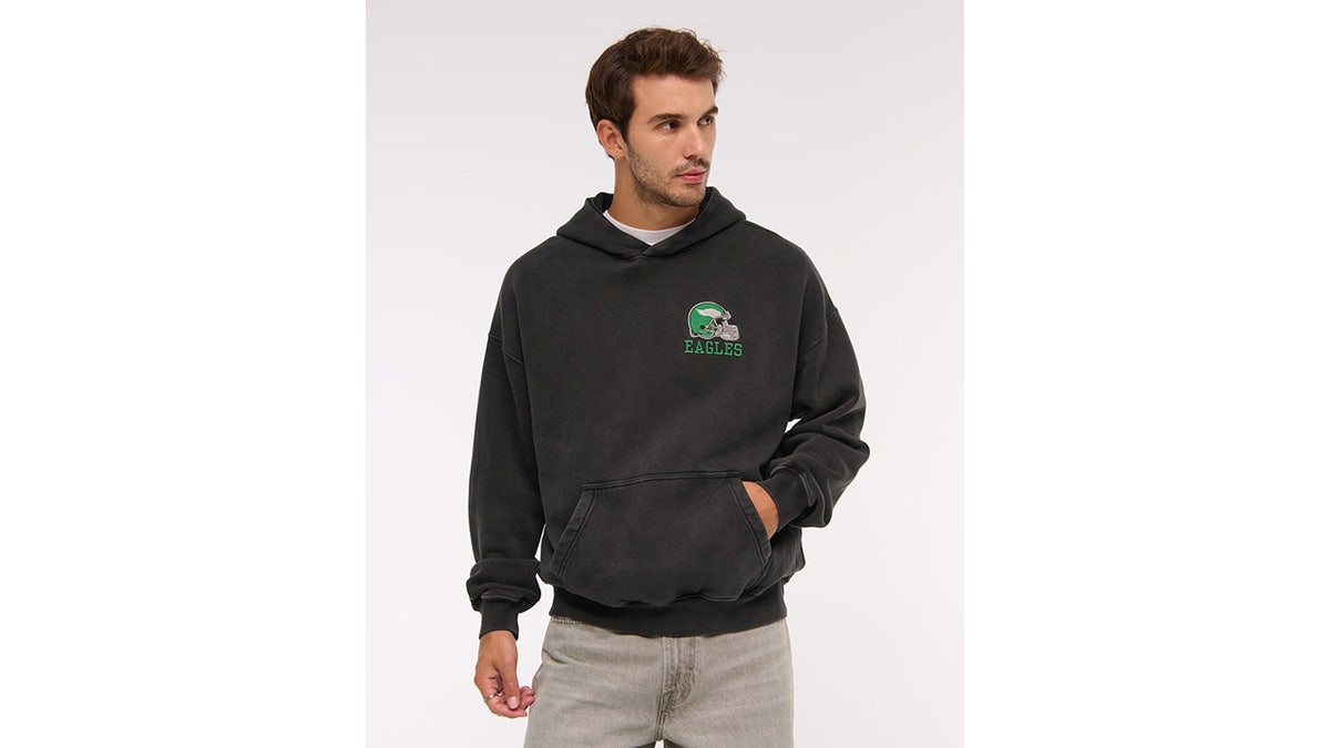 This oversized sweatshirt will be a favorite all football season. 