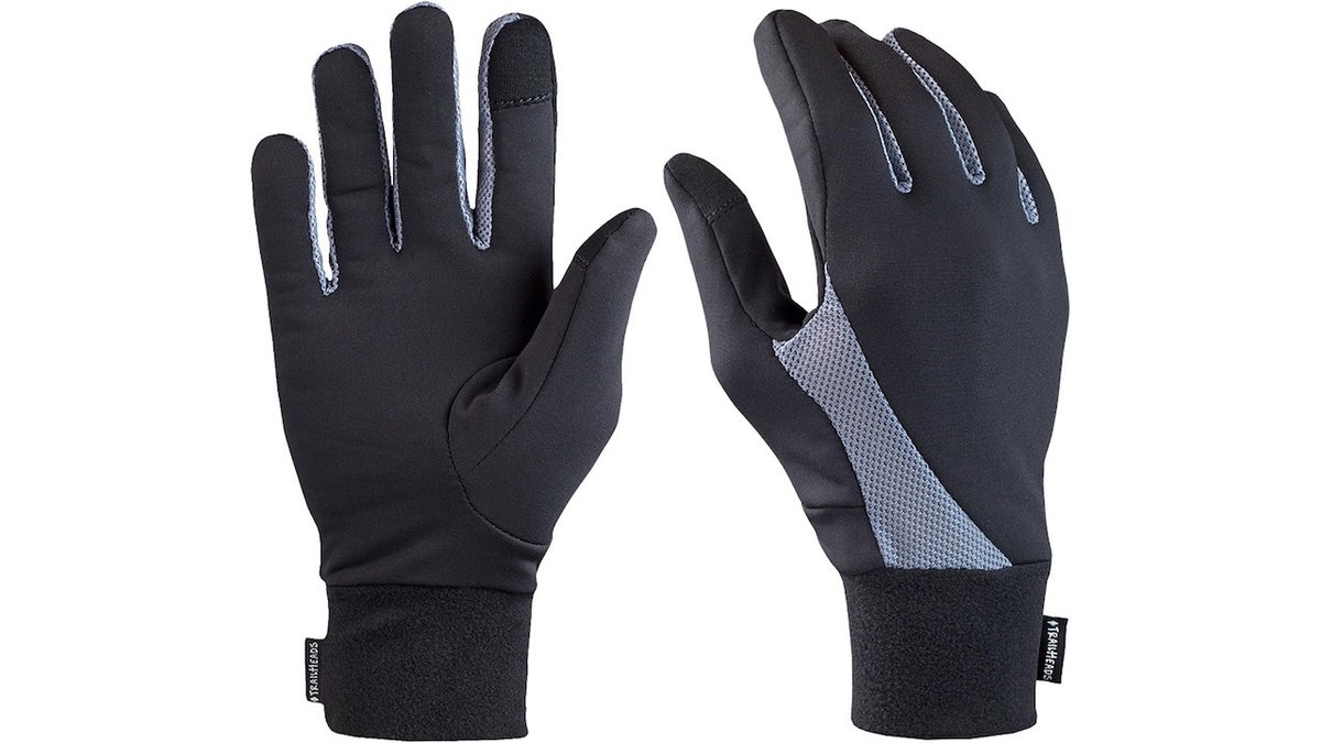 These gloves with touchscreen fingers keep you warm and connected.