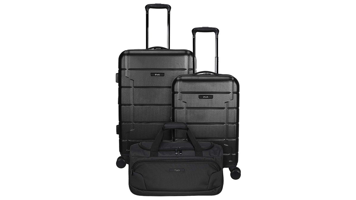 This is a three-class entry with difficult spinvers including a similar duffel bag.