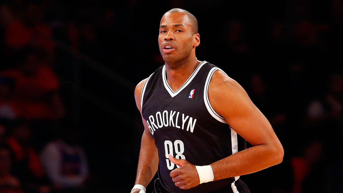 Jason Collins on the basketball court