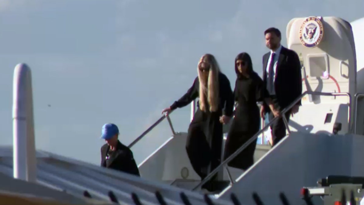 Vances Deboard Air Force two with Eric kirk