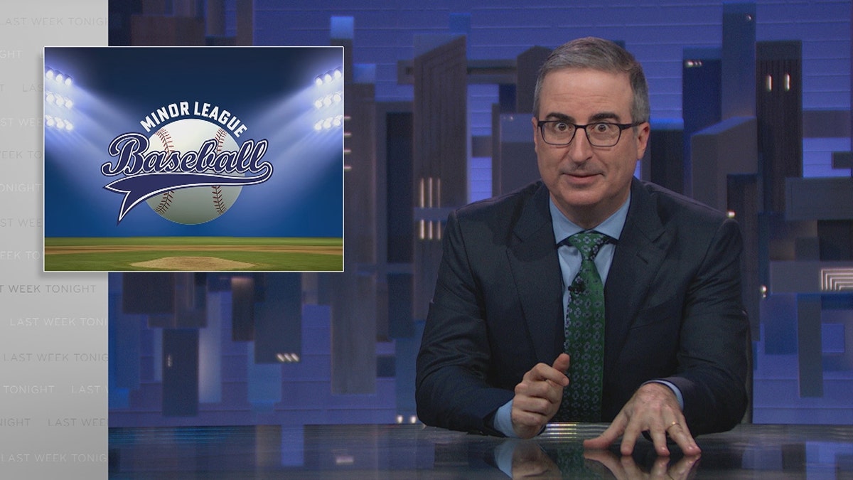 約翰·奧利弗(John Oliver), "今晚與約翰·奧利弗(John Oliver)上週與"