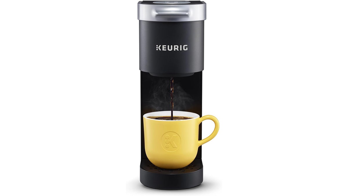 Mini Keurig is a compact pod coffee who matches anywhere. 