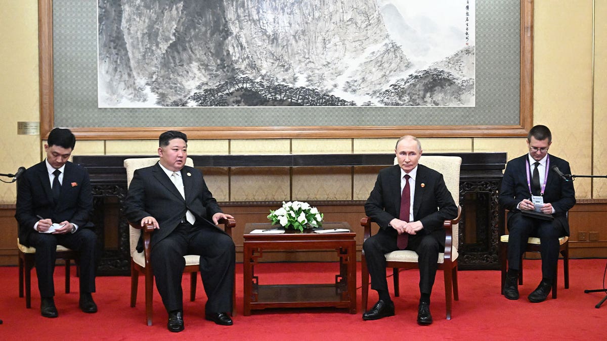 Kim Jong Un meeting and Vladimir Putin