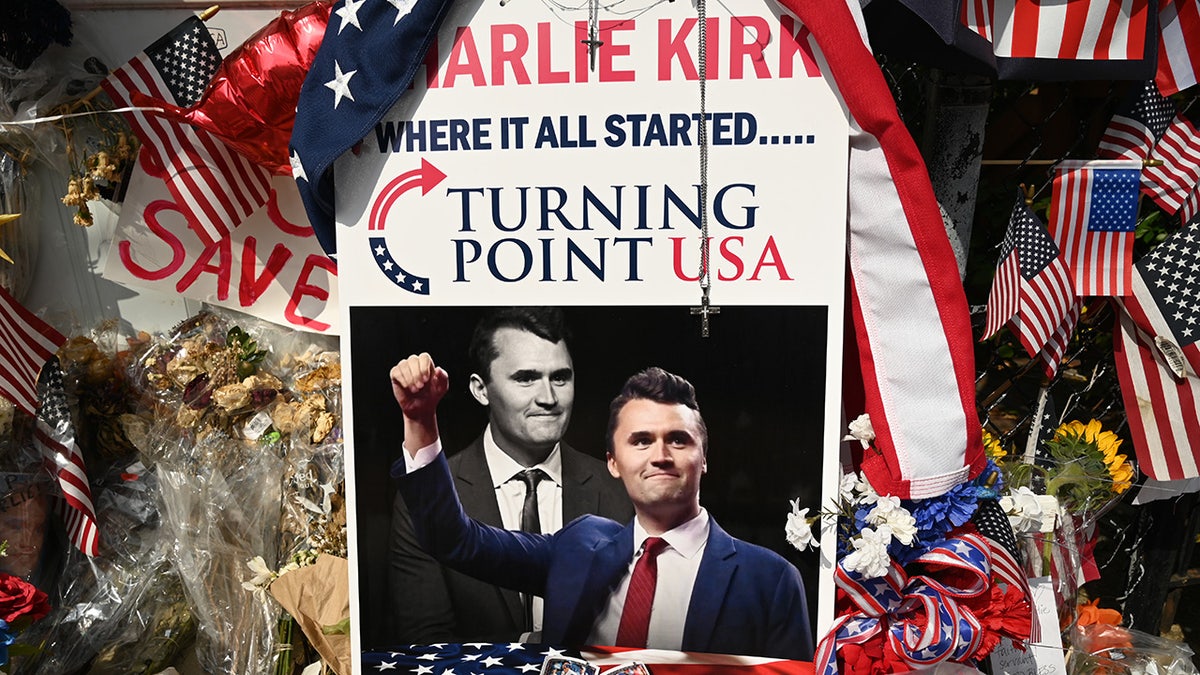 Charlie Kirk Anıtı