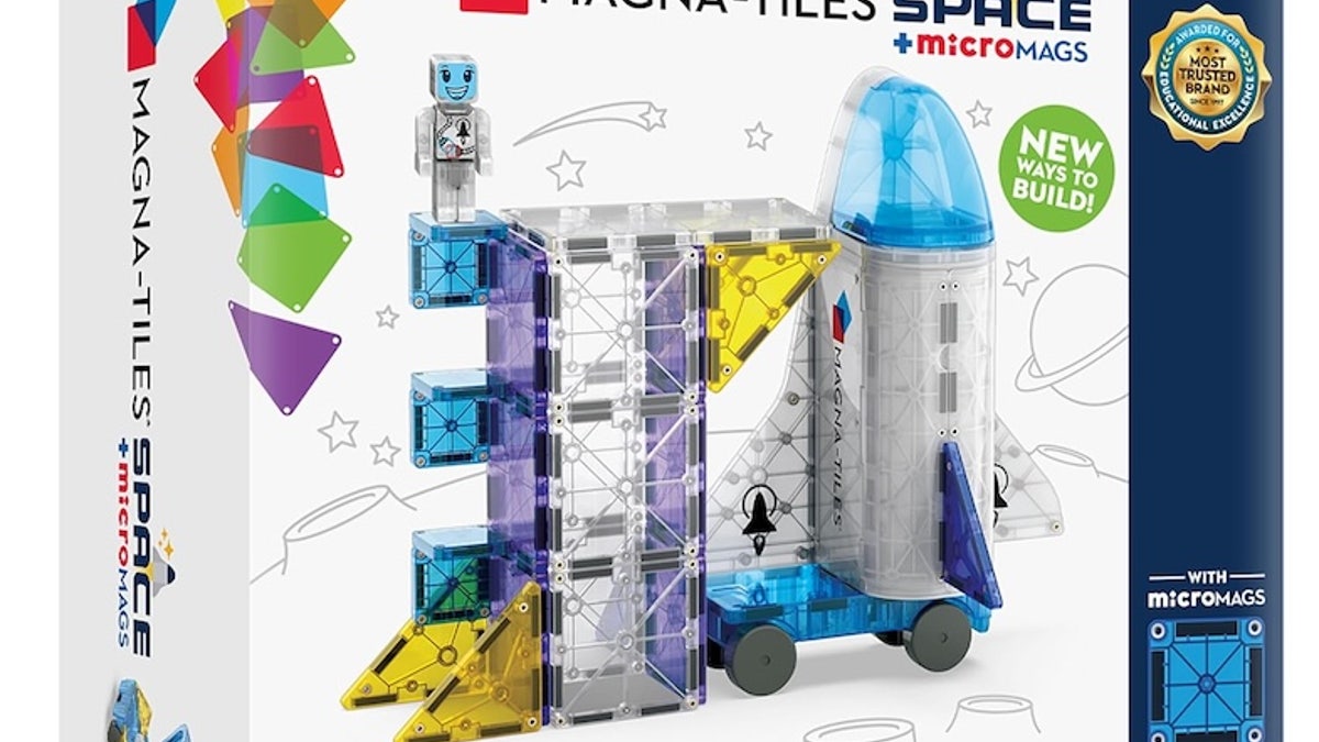 This building set is perfect for kids who are totally into space.