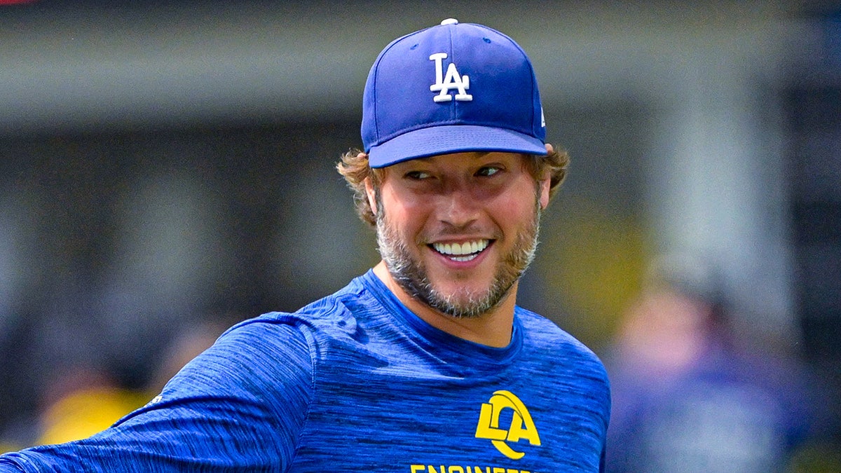 Matthew Stafford identifies the field