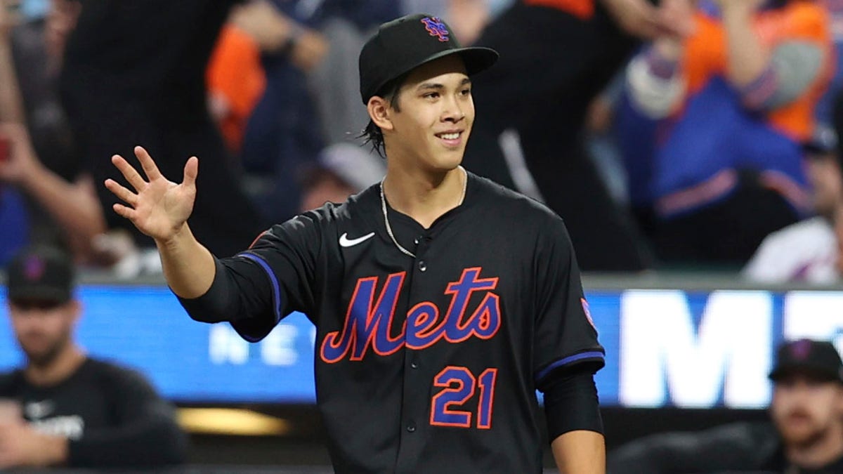Jonah Tong vs Marlins