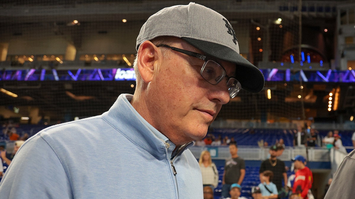 Steve Cohen Mets vs Marlins widzi