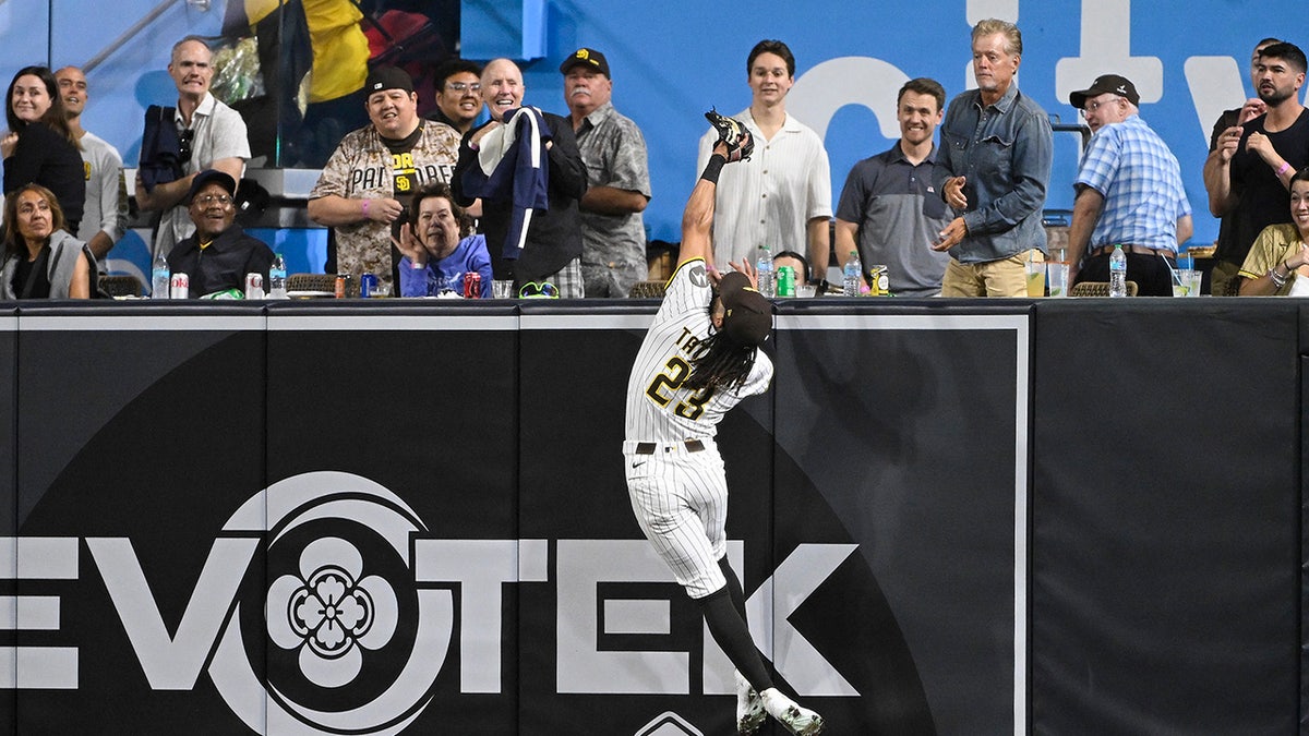 Fernando Tatis Jr. makes the catch
