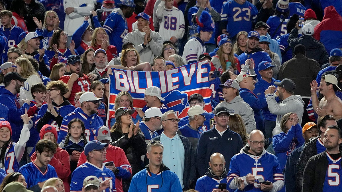 Bills fans cheer
