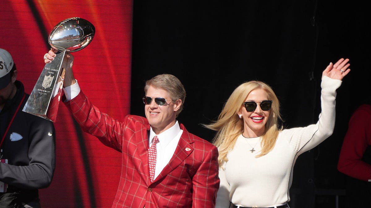 Tavia and Clark Hunt