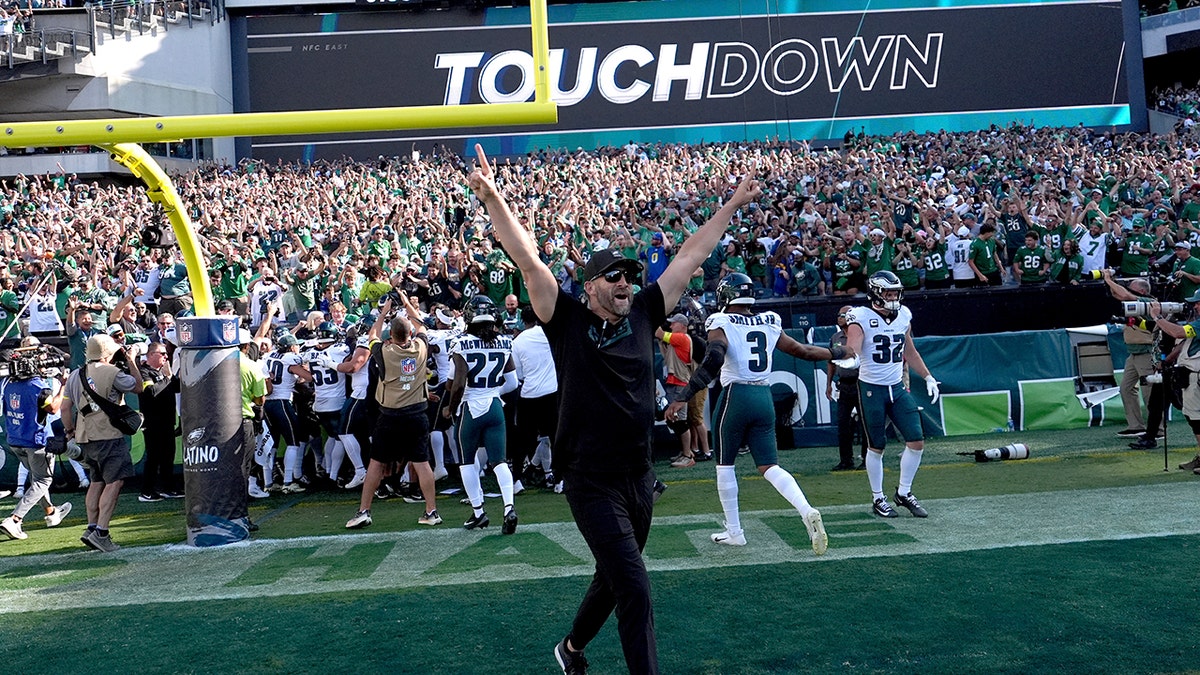 Nick Sirianni celebrates