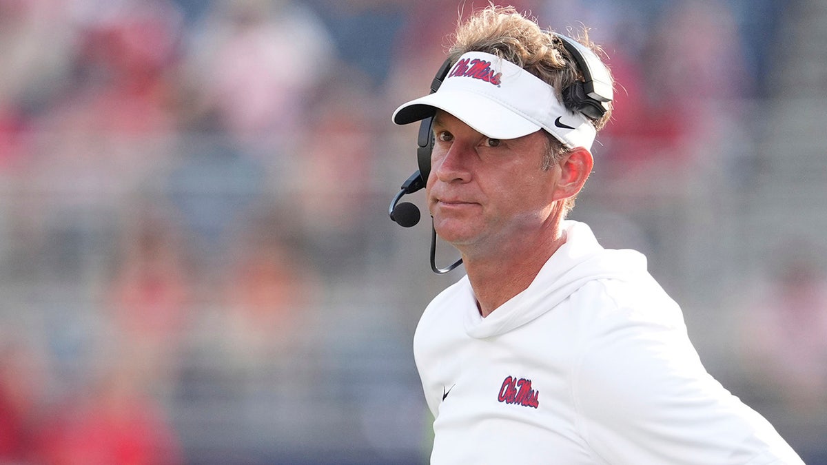 Lane Kiffin on the sideline