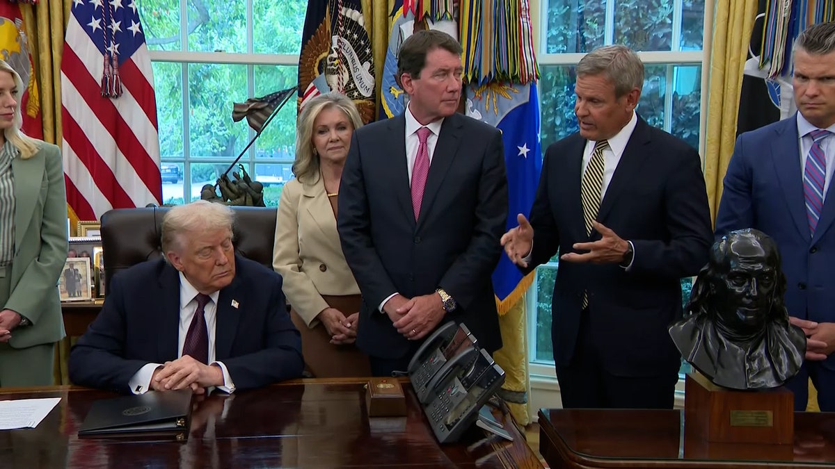 Trump signs memorandum to establish