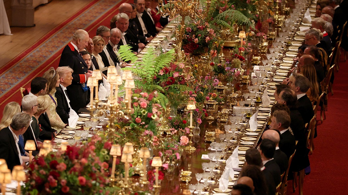 The state banquet table.