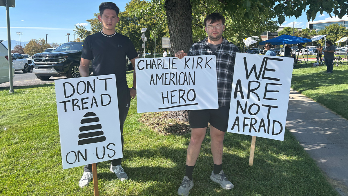 Anthony Shinkle, left, McKinley Shinkle, right.