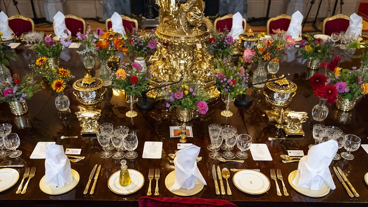 Table placement for President Trump's state banquet.