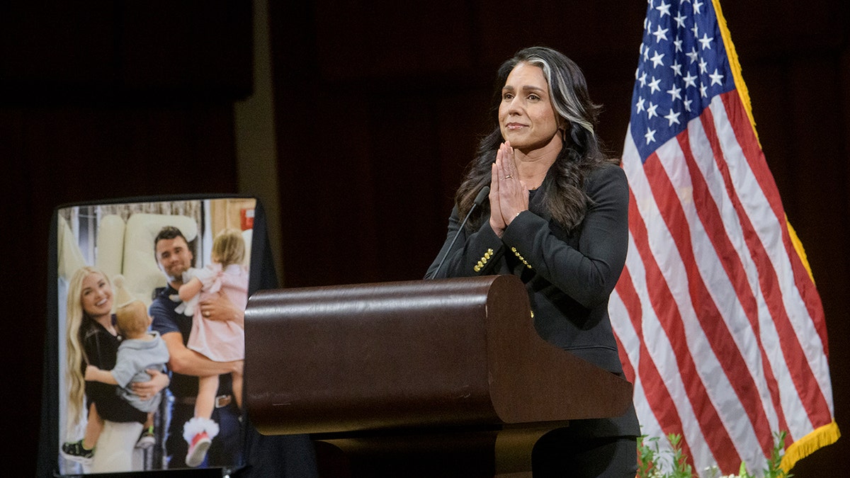 Tulsi fala em Gabbard Vigil