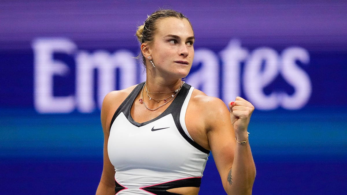 Aryna Sabalenka fist pumps