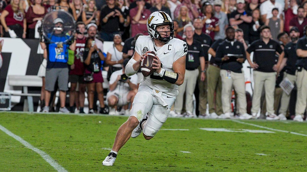 Diego Pavia runs with the ball