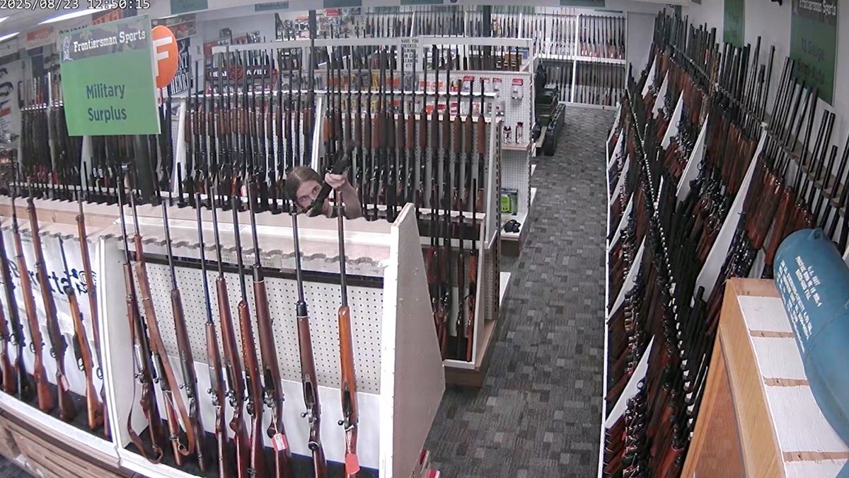 Robin Westman at gun store