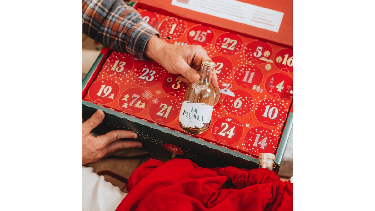 This calendar spreads Christmas cheer.