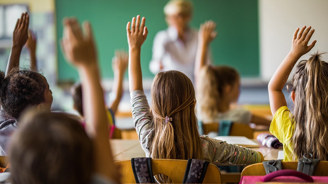 foxnews.com - Rachel del Guidice - Washington mother pulls children from school after Pride lesson shown in music class without notice