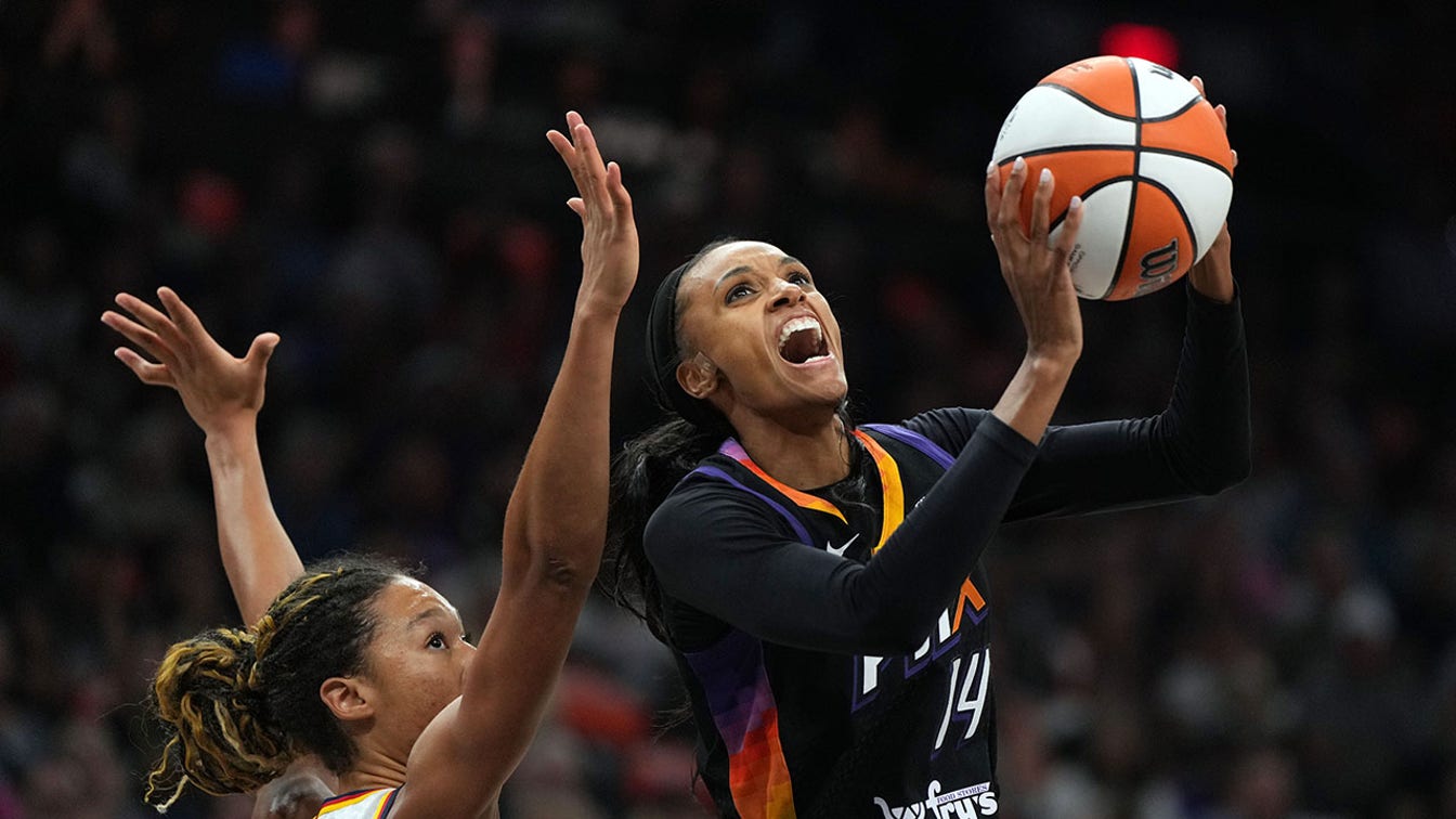 Vista previa de apuestas en Sky vs Mercury: Por qué el más de 166.5 parece ser la opción en este enfrentamiento de la WNBA