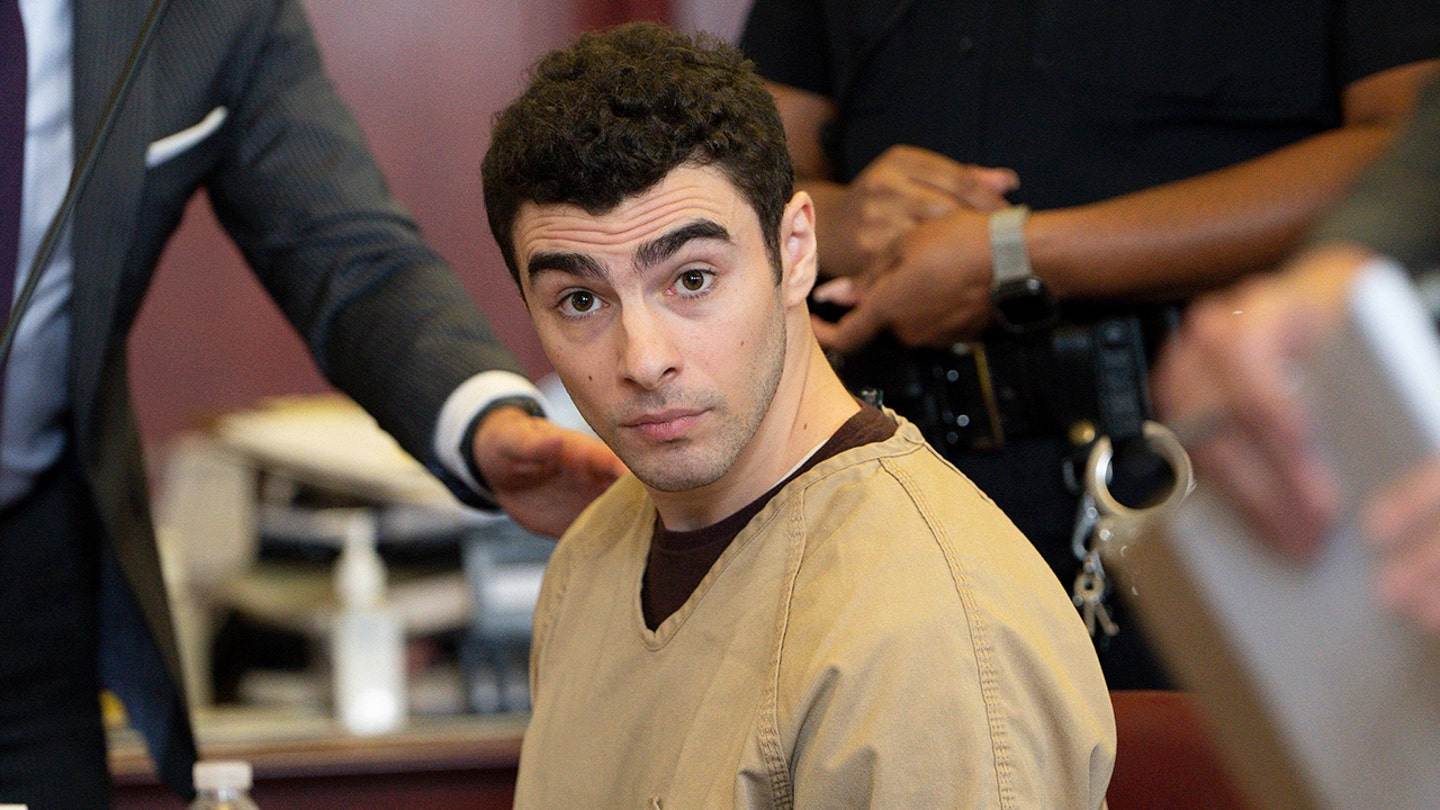 Luigi Mangione returns to court for jury selection hearing after reported plea deal falls apart