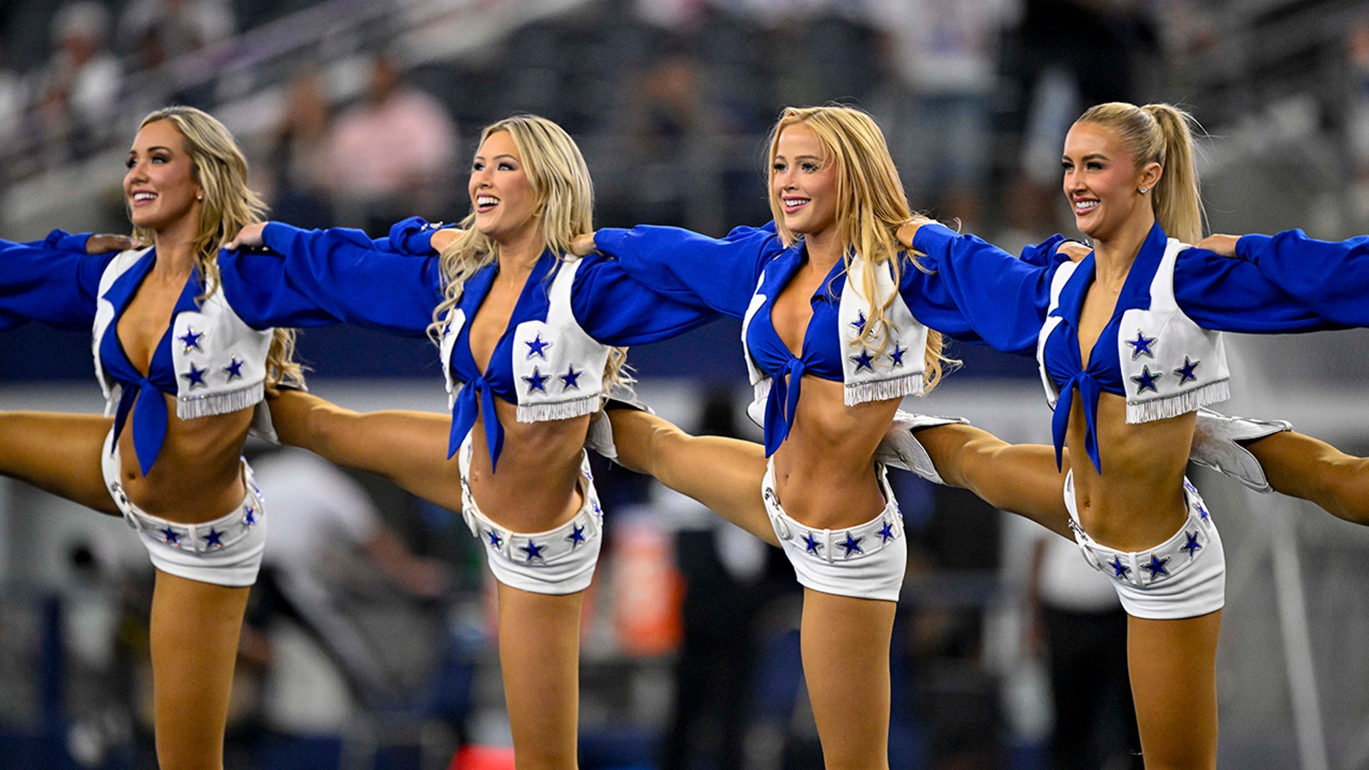 Cowboys cheerleaders in a preseason game