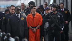 Luigi Mangione moves to dismiss death penalty, federal case citing Bondi comments