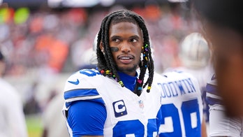 Cowboys' CeeDee Lamb could miss 3-4 weeks after suffering high ankle sprain in loss to Bears: report