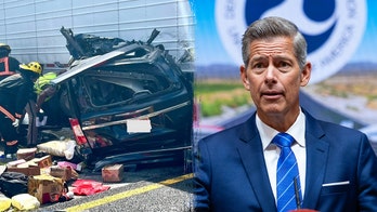 Trump admin cracks down on truckers' licenses for foreign drivers after deadly Florida crash
