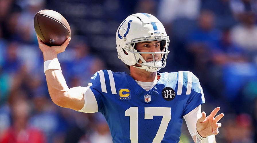 Colts' Daniel Jones leads blowout win over Dolphins in NFL opener | Fox News